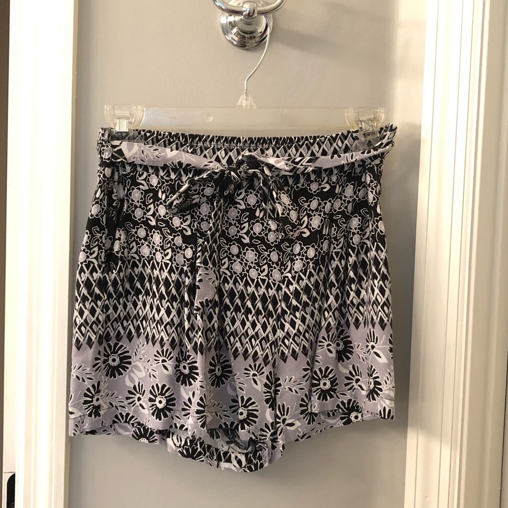 Papaya Floral Shorts, perfect for summer!